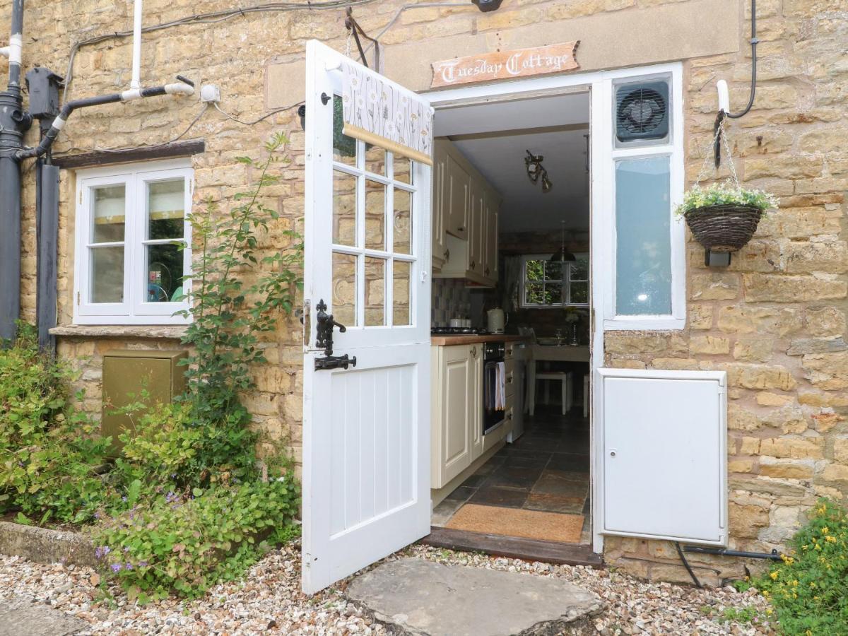 Tuesday Cottage Bourton-on-the-Water Buitenkant foto